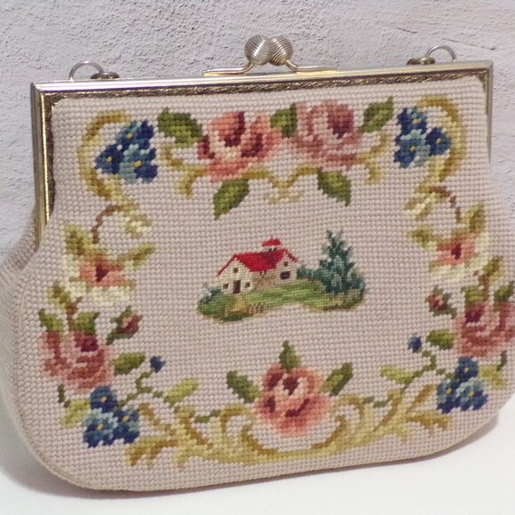 Tapestry NeedlePoint Purse Handbag with Chain Handle Gold Lining Grandmas Purse! - Picture 2 of 4